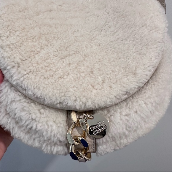 See By Chloe Logo Charm Shearling Crossbody Bag - Picture 3 of 5
